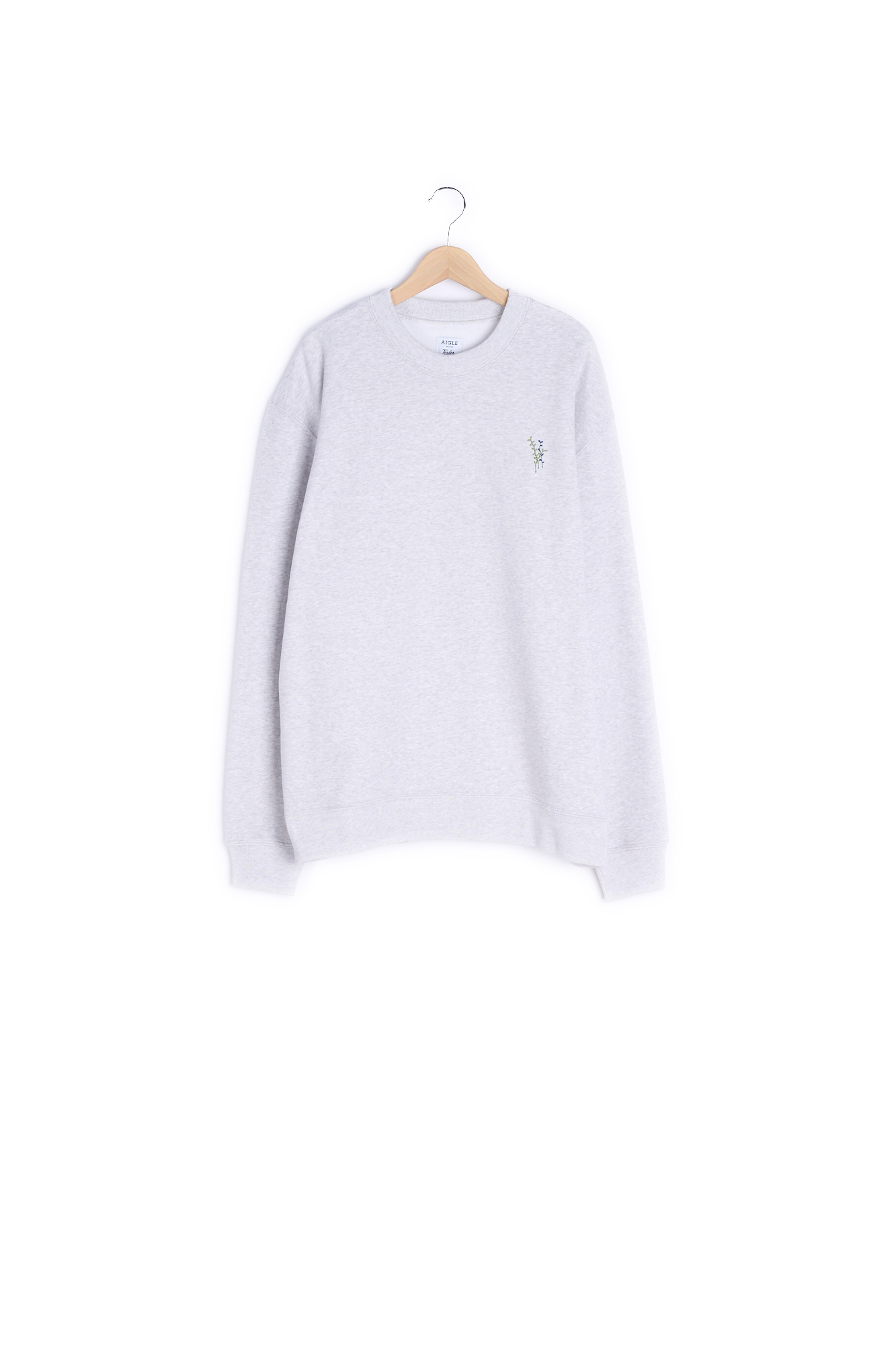Pull chaud en laine upcyclé par Tilli Aigle seconde main photo 1