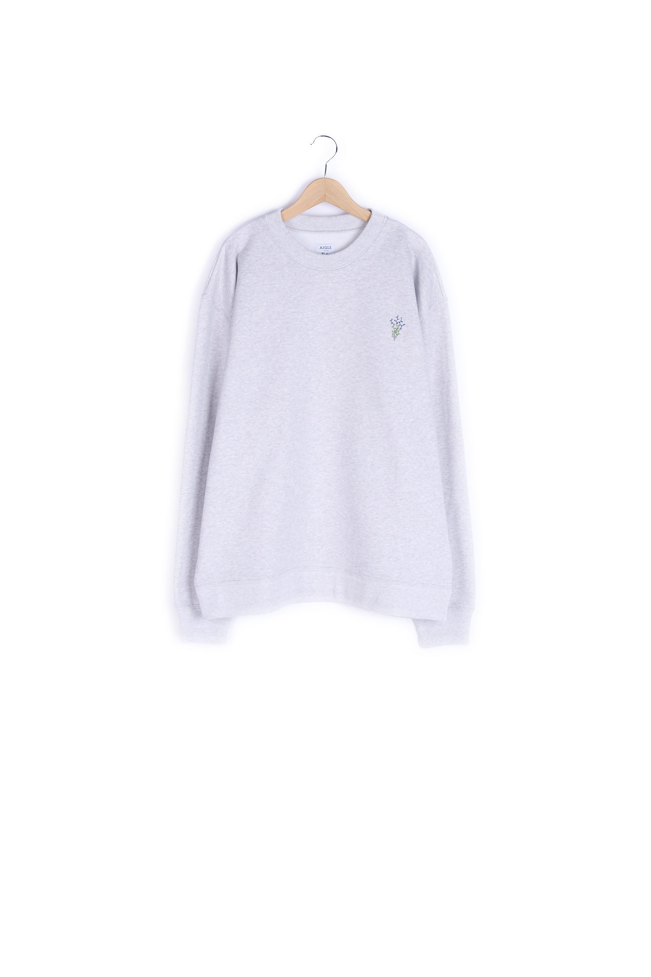 Pull chaud en laine upcyclé par Tilli Aigle seconde main photo 1