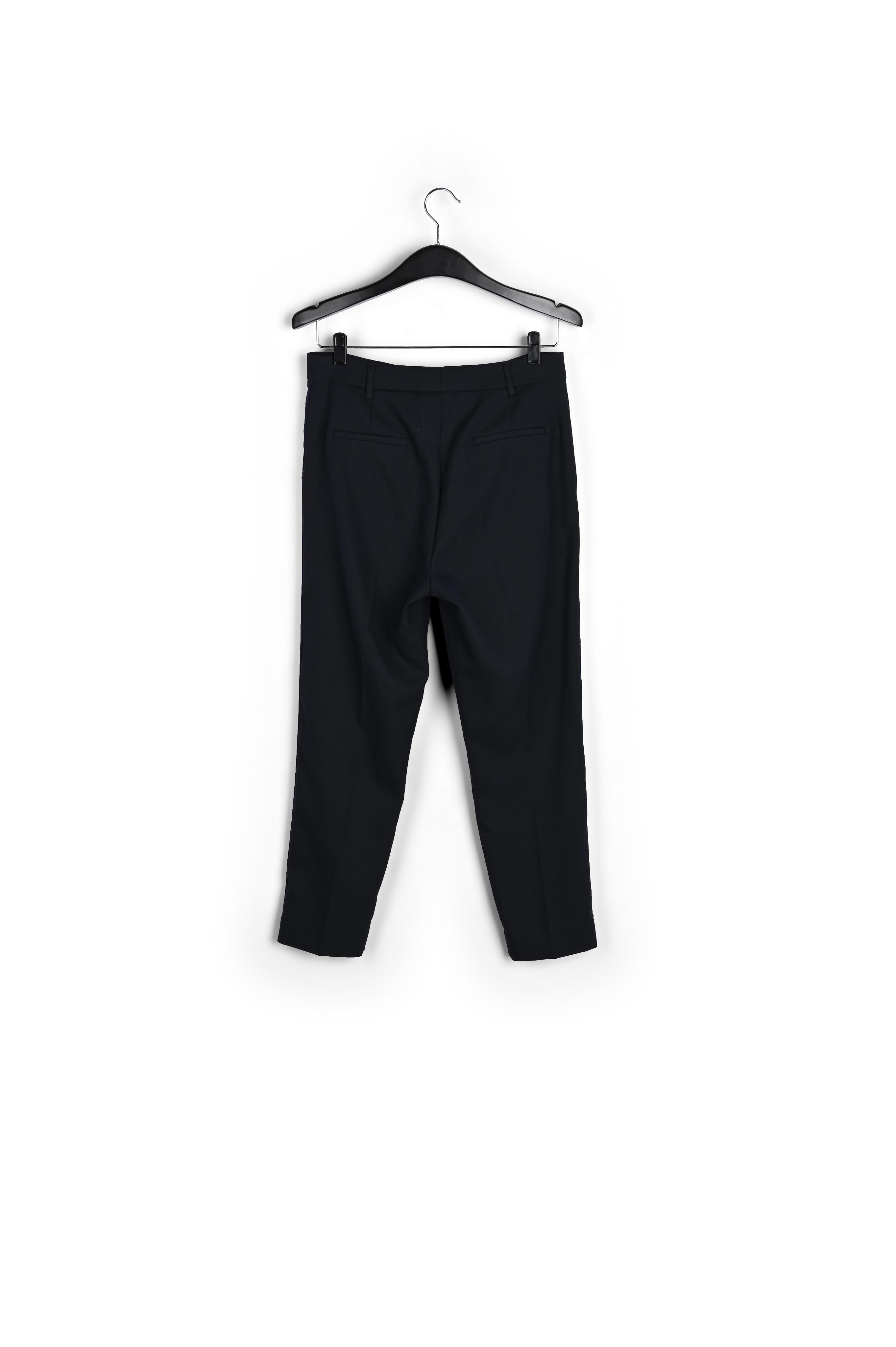 Donkerblauwe 7/8ste broek met smal toelopende pijpen RE—SSENTIEL tweedehands photo 2