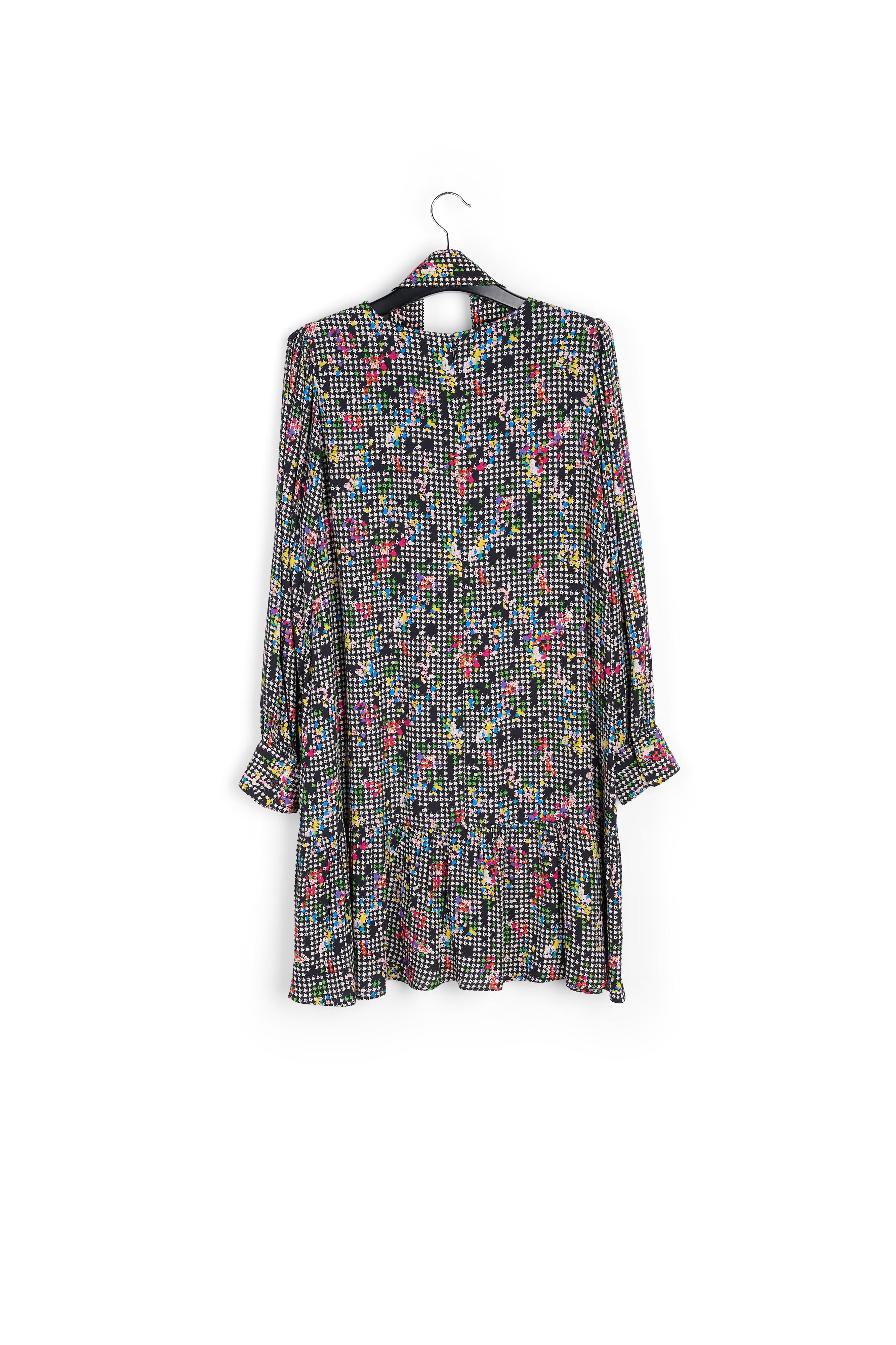 Mini-robe noire et blanche à volants RE—SSENTIEL seconde main photo 2