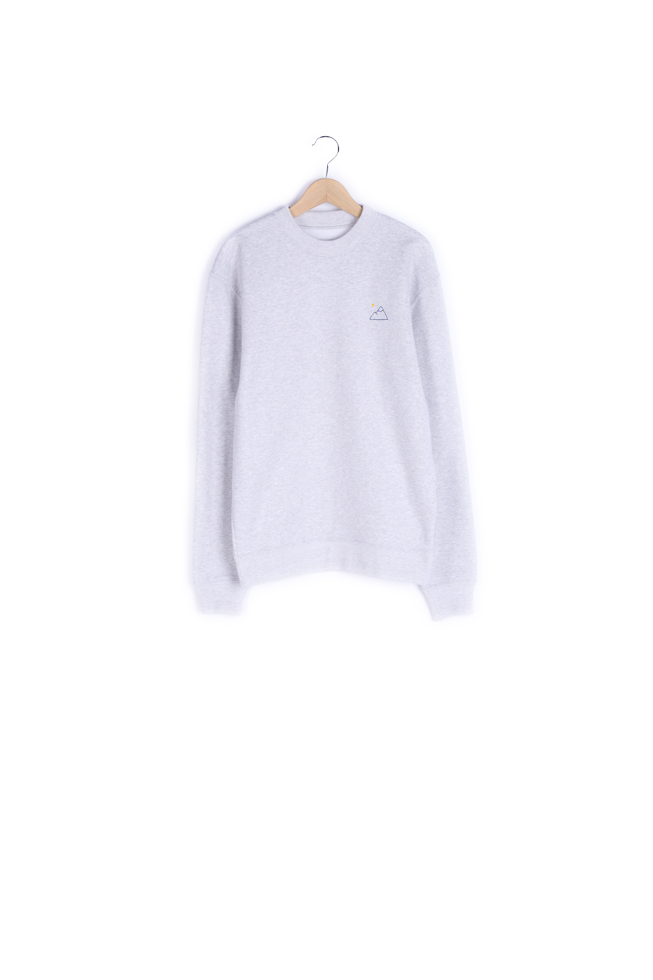 Pull chaud en laine upcyclé par Tilli Aigle seconde main photo 1