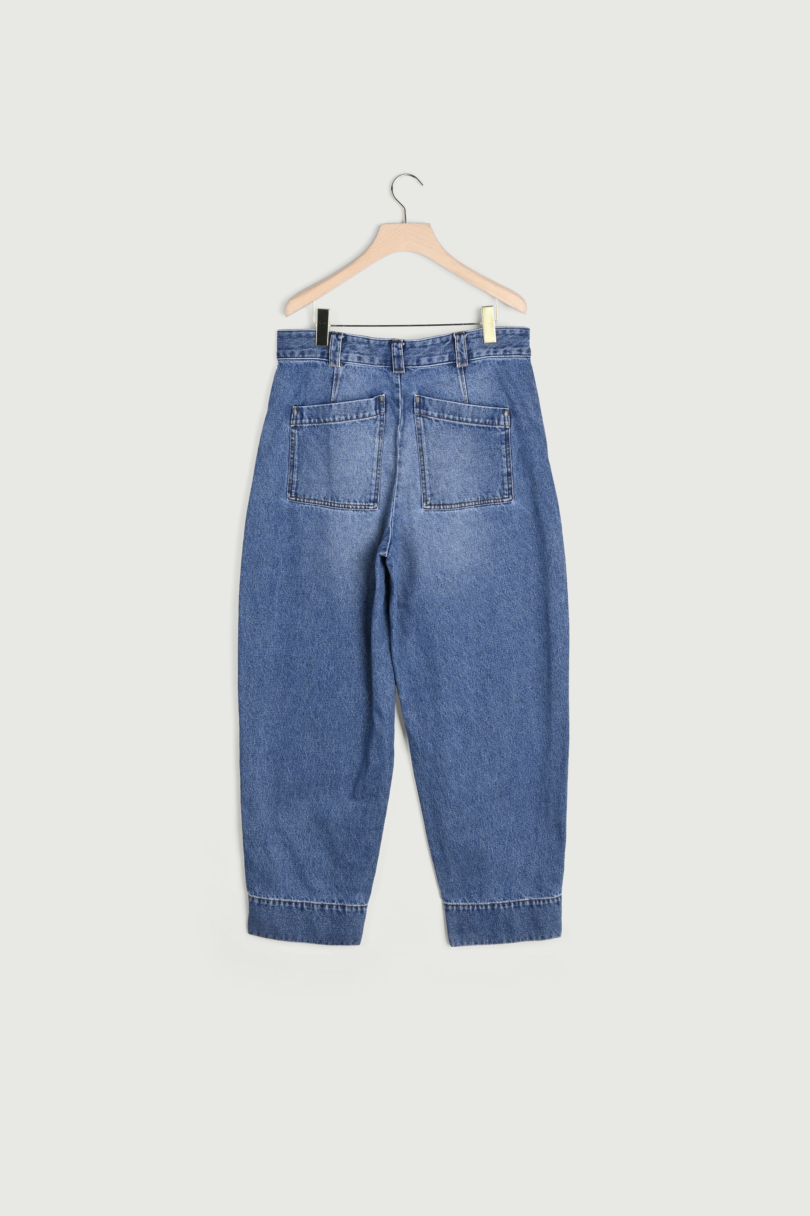 VOLAGE JEANS