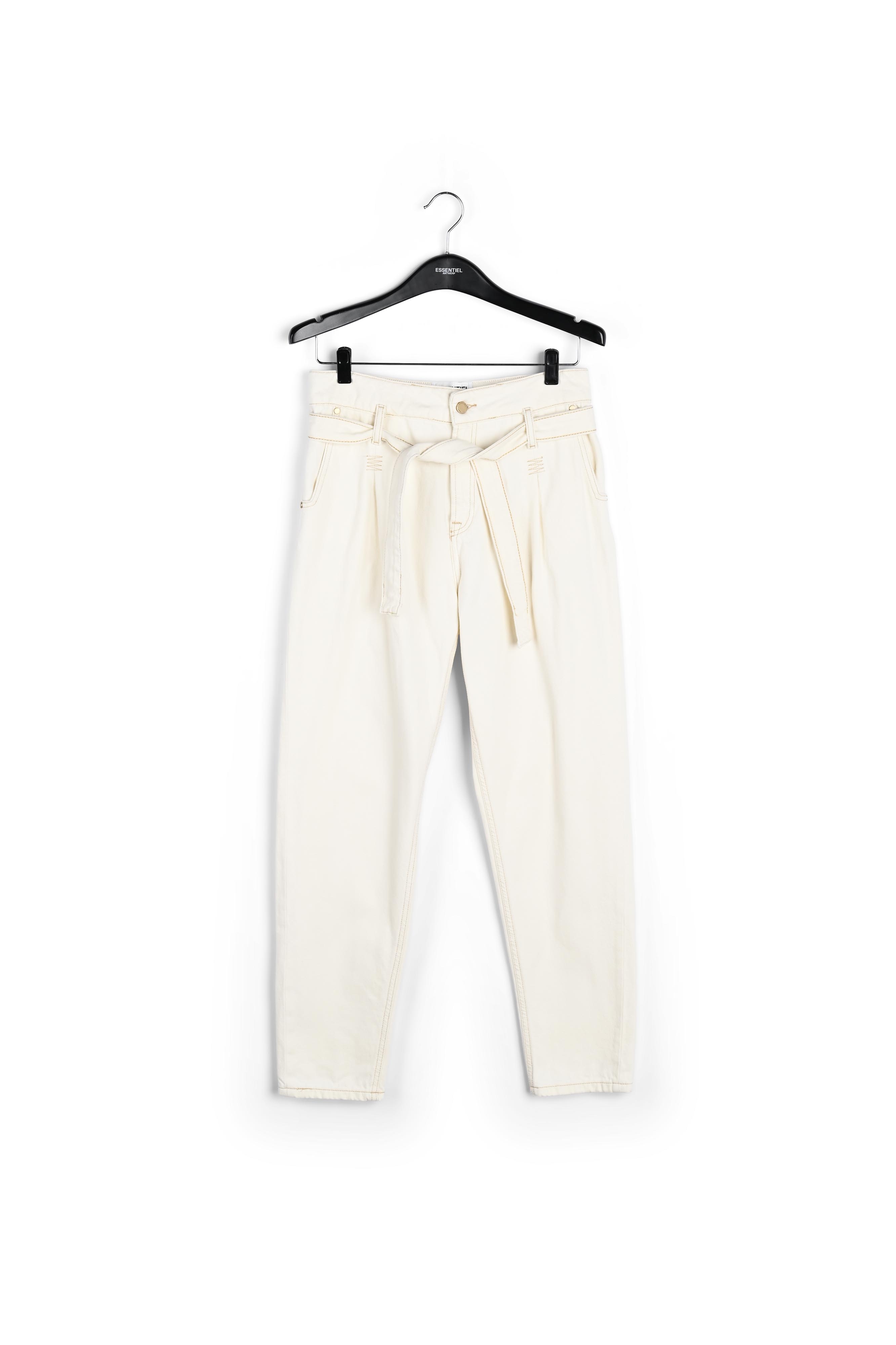 Off-white belted carrot-shaped high-rise jeans RE—SSENTIEL second-hand photo 1