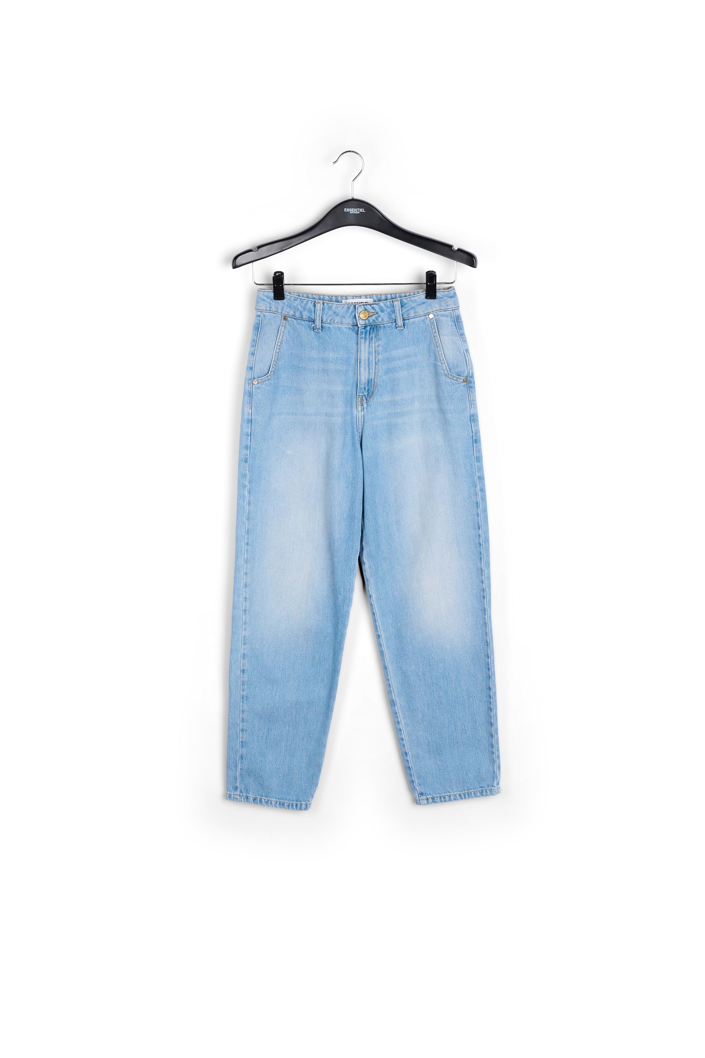 Carotte jeans RE—SSENTIEL second-hand photo 1