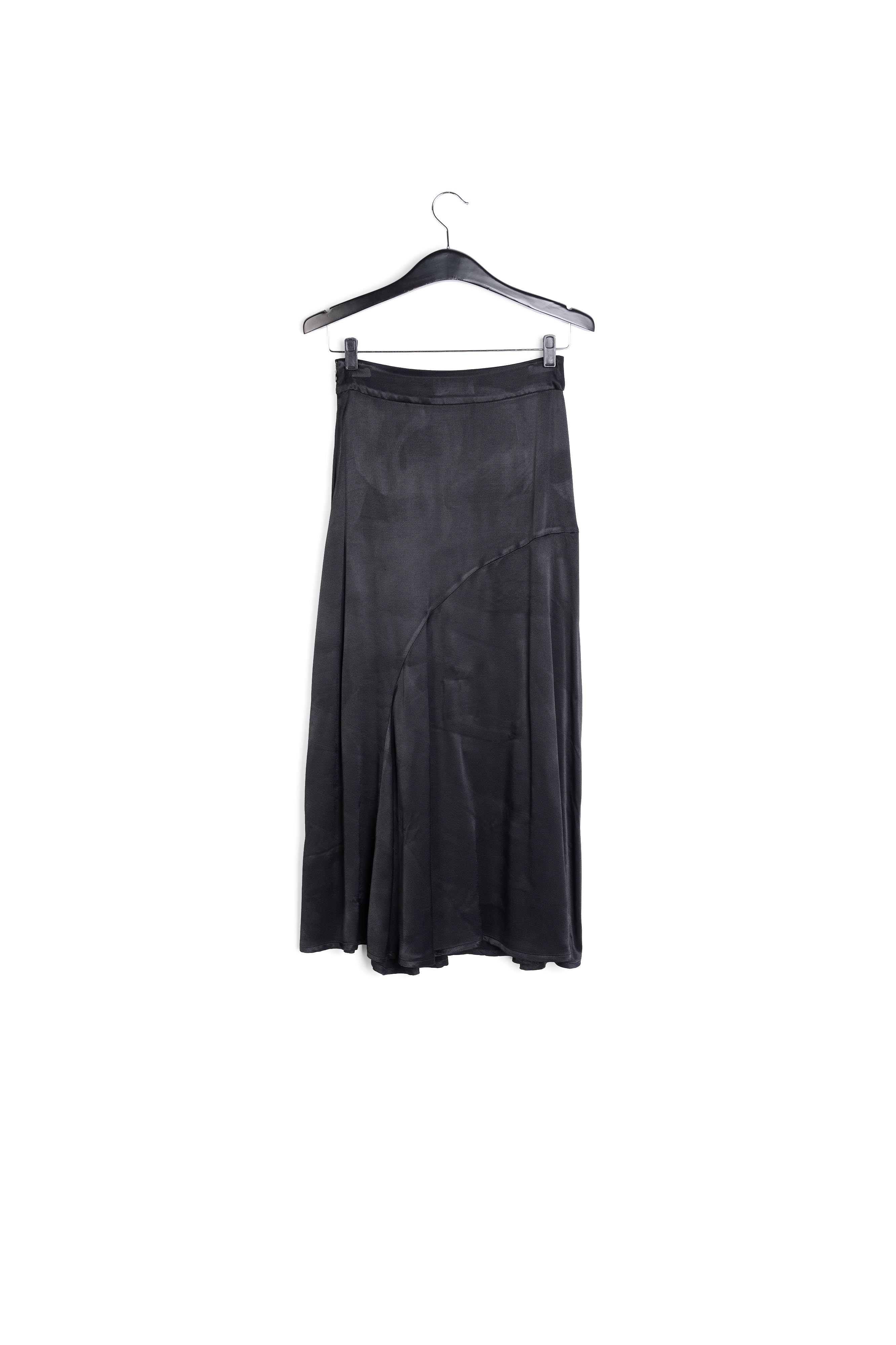 Jupe midi en biais noire RE—SSENTIEL seconde main photo 2