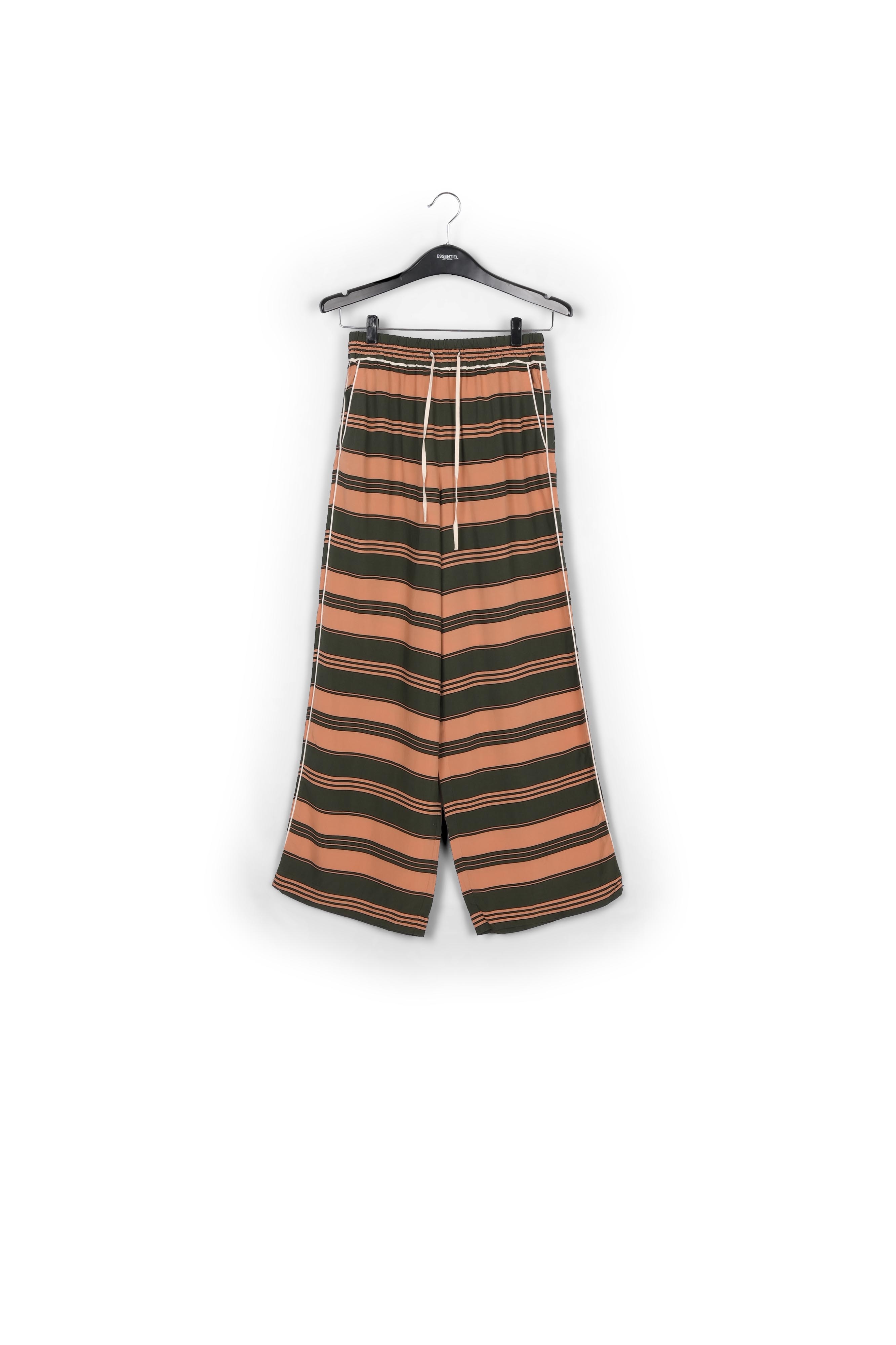 Rebelle broek RE—SSENTIEL tweedehands photo 1