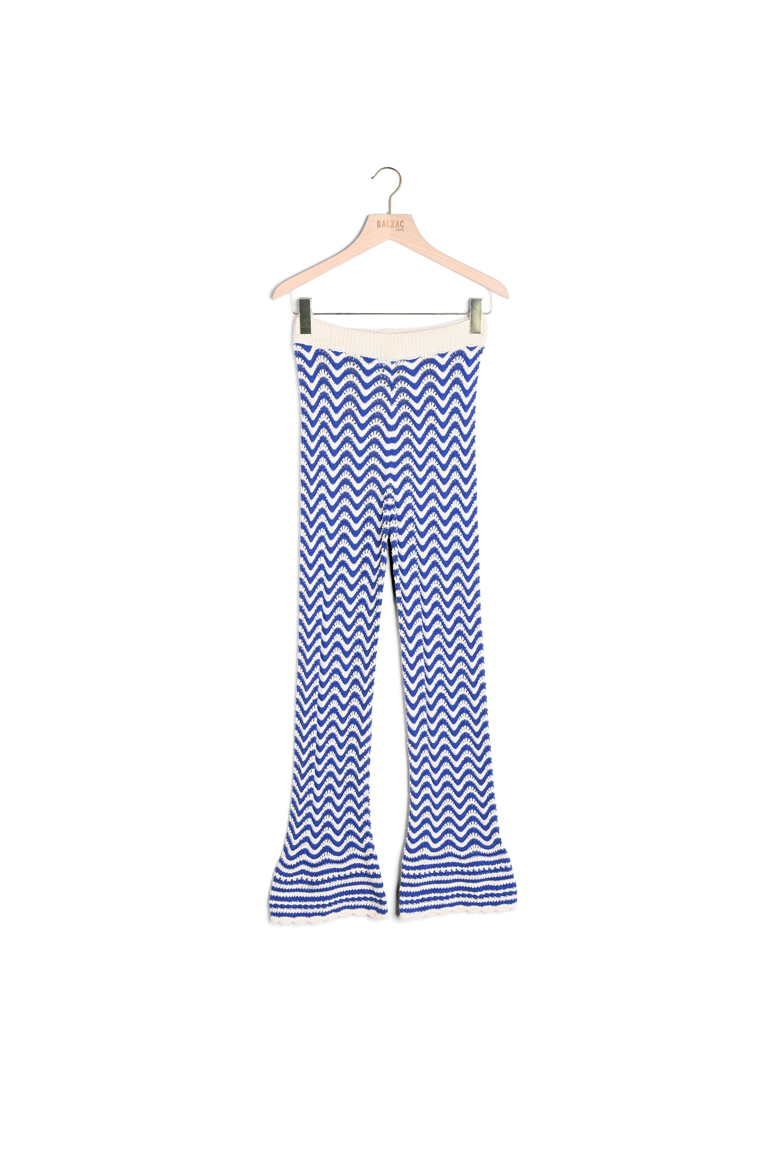 BLEU ET ÉCRU