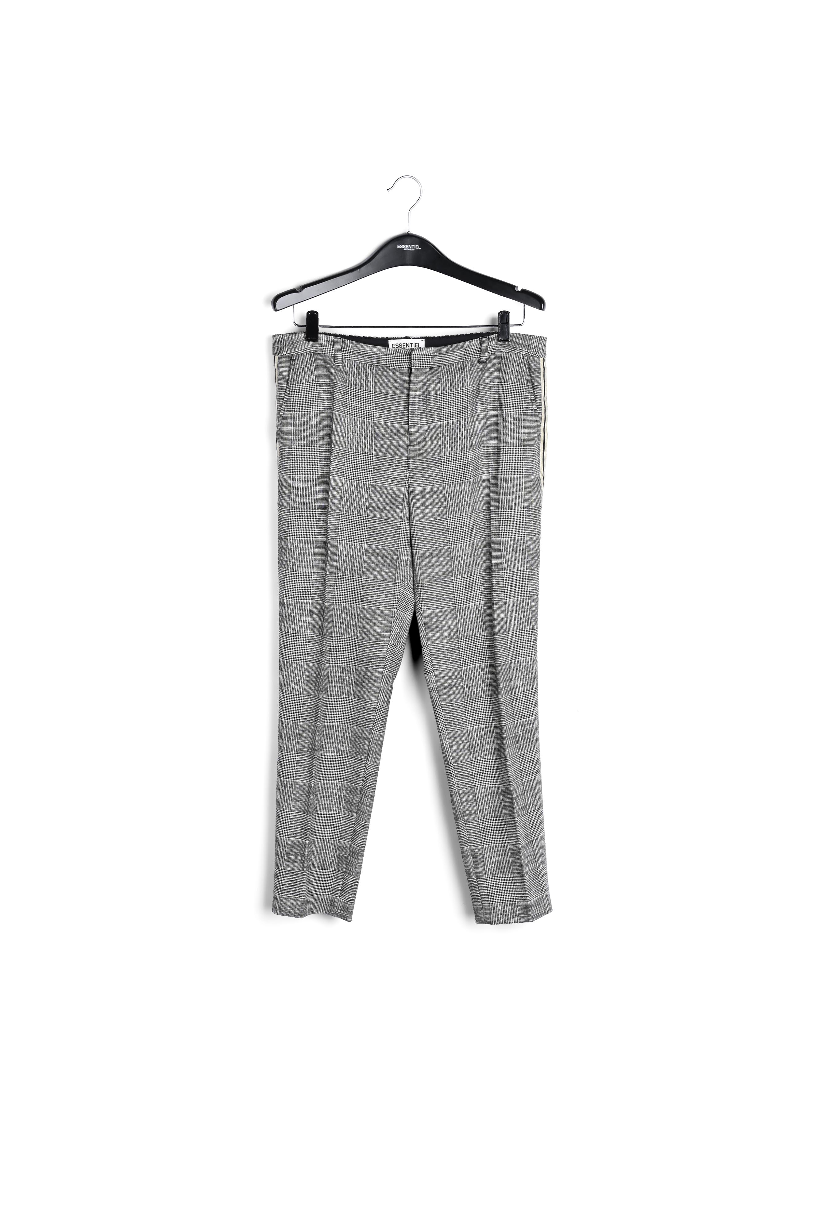Pantalon large blanc cassé RE—SSENTIEL seconde main photo 1