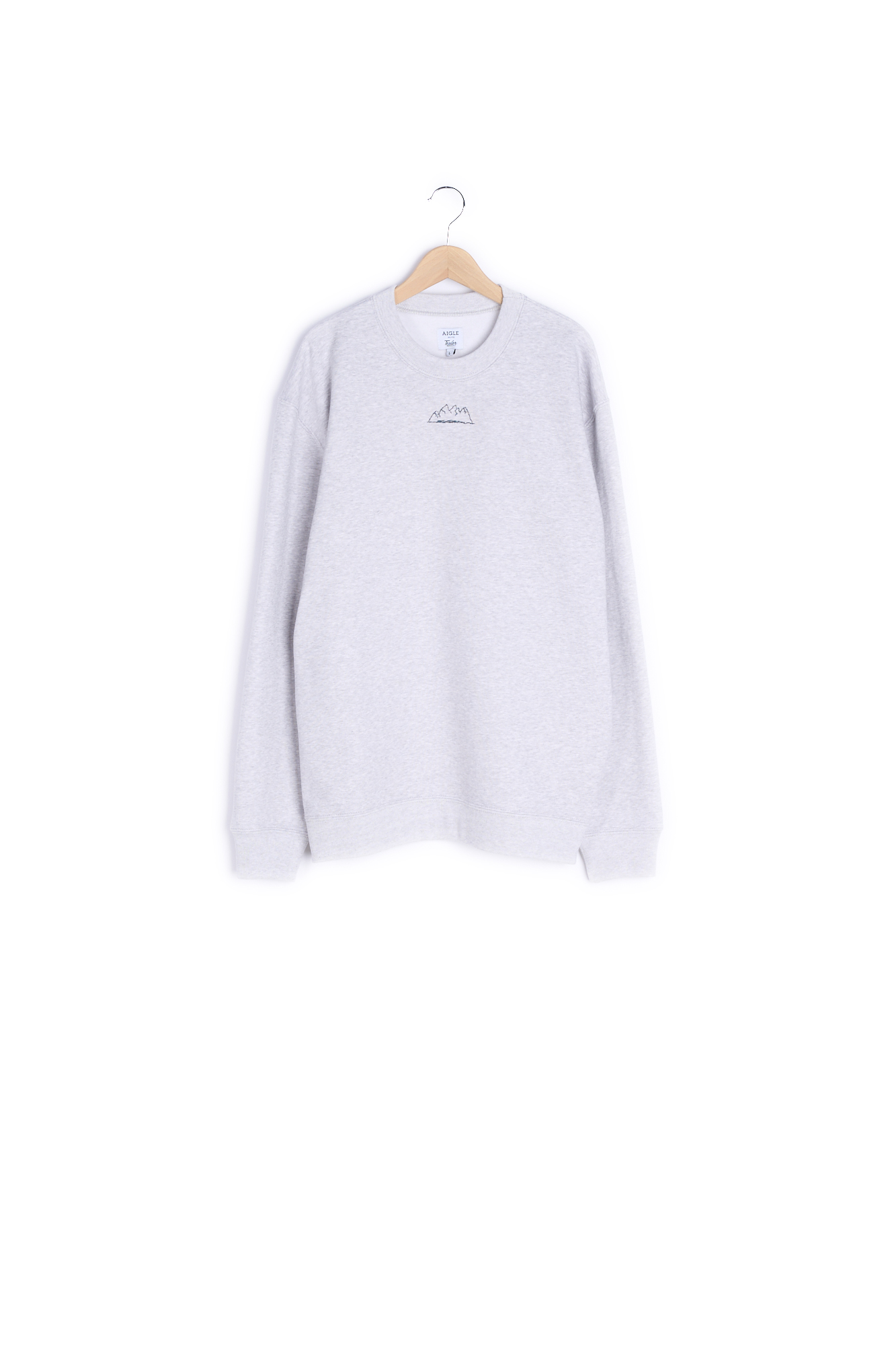 Pull chaud en laine upcyclé par Tilli Aigle seconde main photo 1