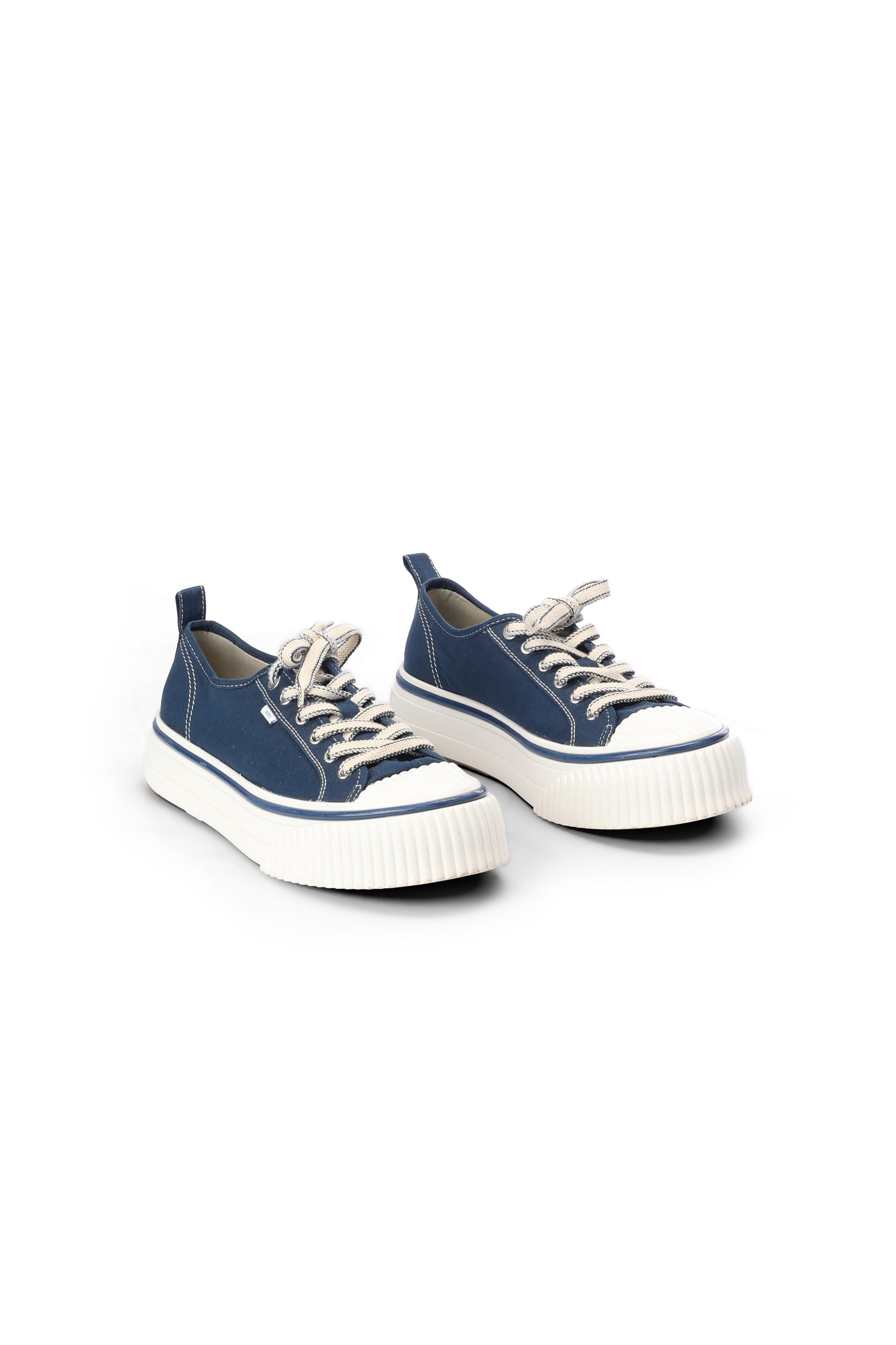 Bleu nautique