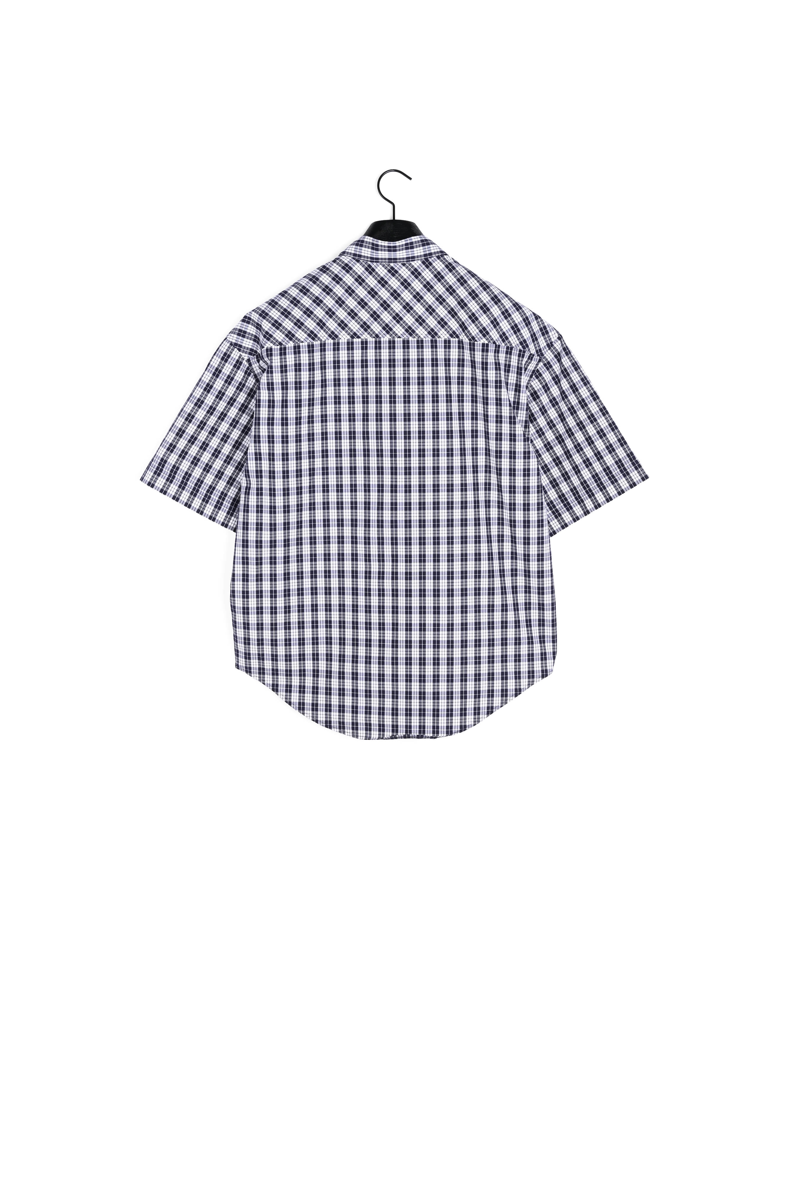 Short sleeves boxy fit shirt
