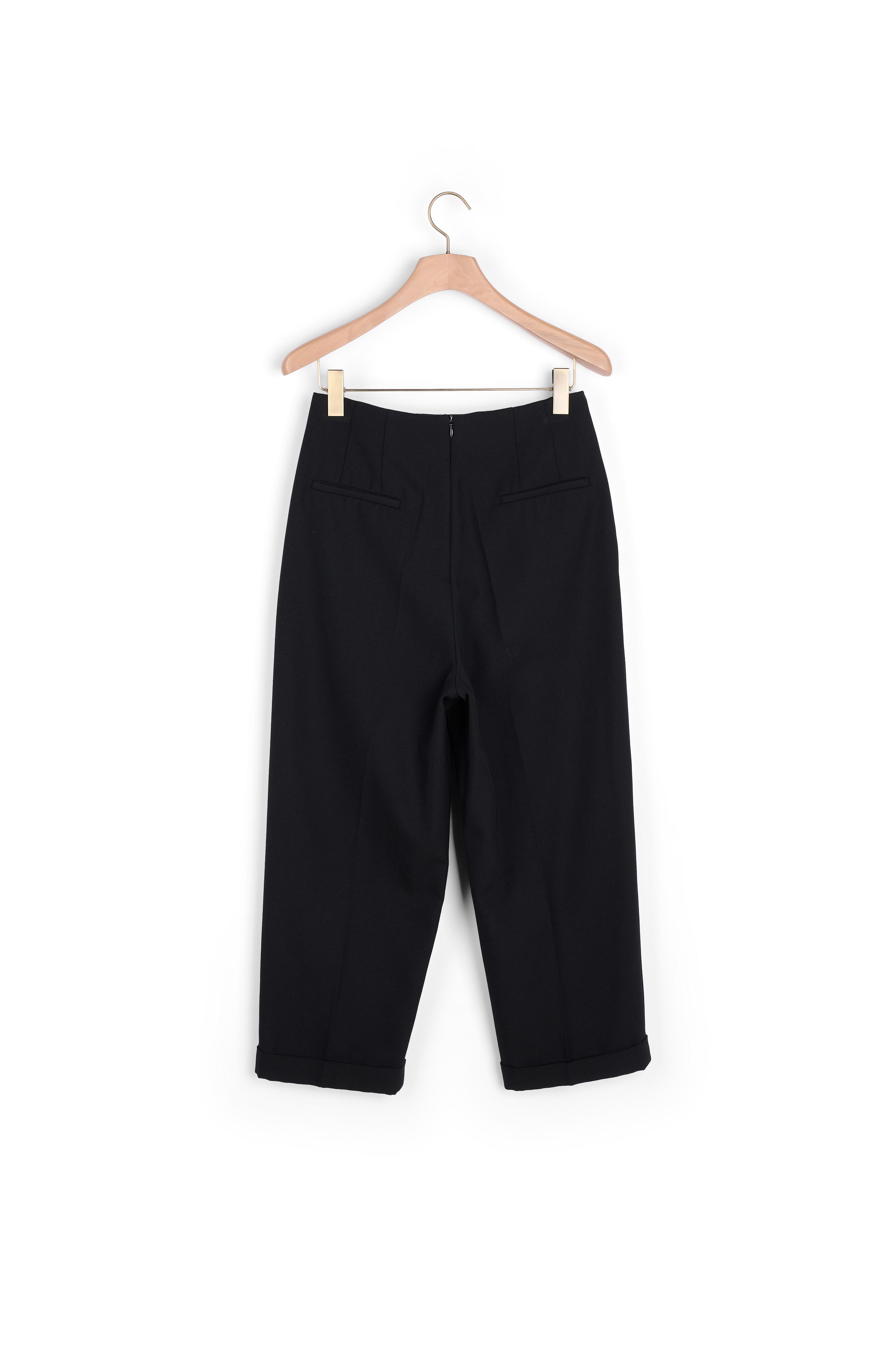 High-waisted trousers