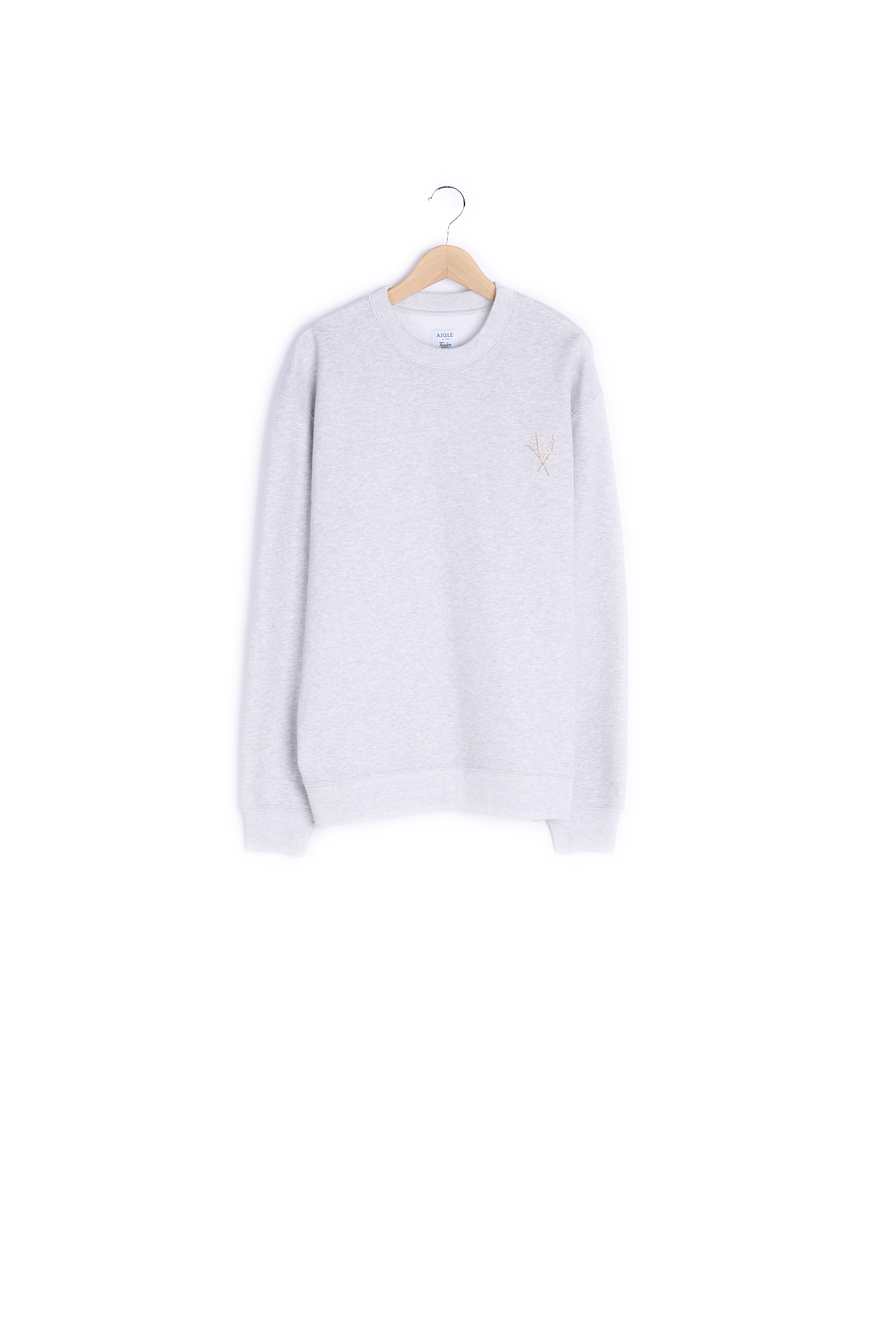 Pull chaud en laine upcyclé par Tilli Aigle seconde main photo 1
