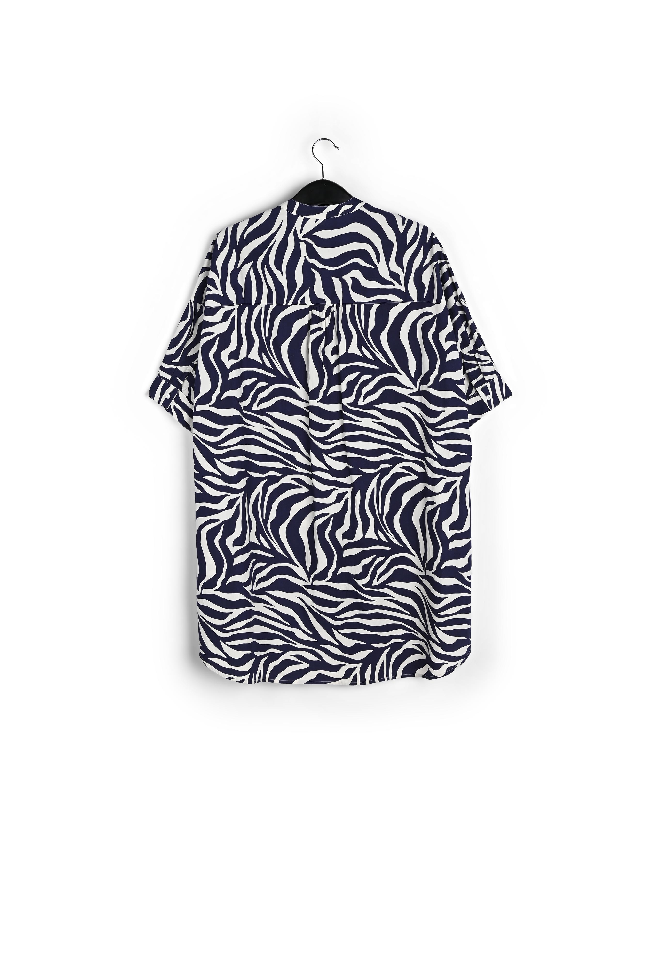 Off-white and navy blue zebra-print cotton shirt dress RE—SSENTIEL second-hand photo 2